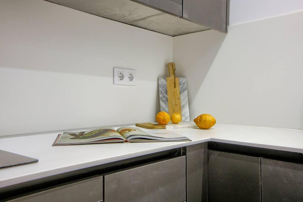 Cozy Flat In The Center Of Madrid-Comend-3-De 외부 사진